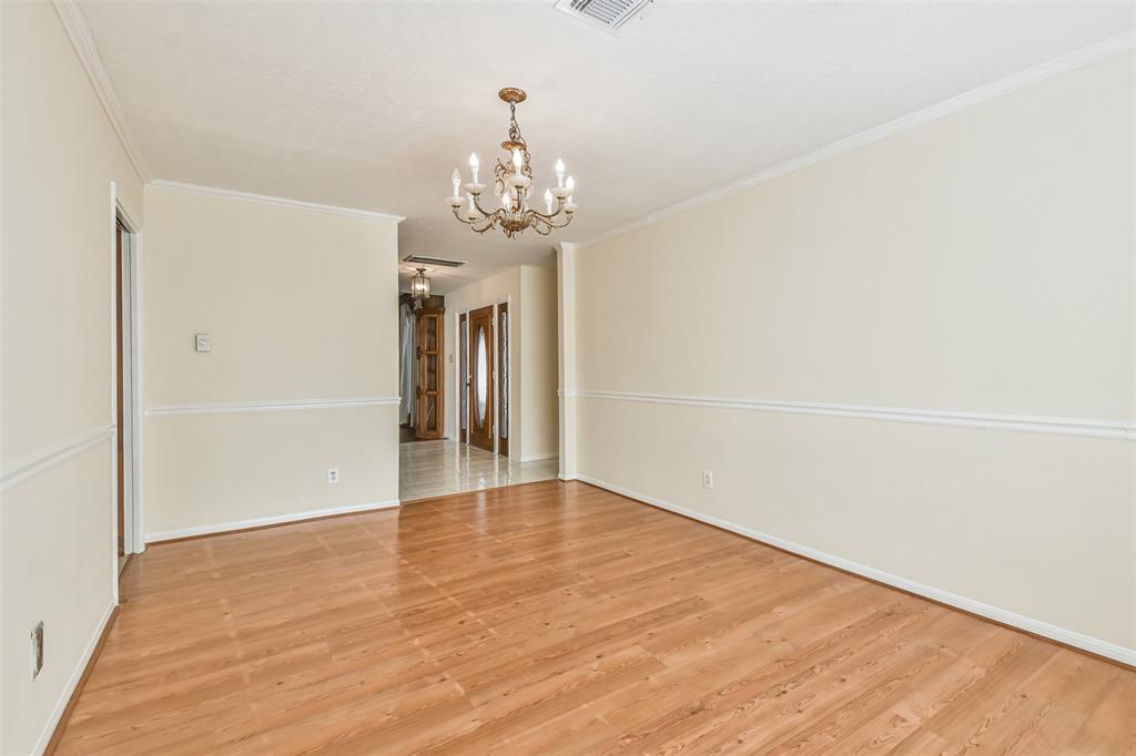 5214 2 Spanish Oak Drive, Houston, Texas 77066, 5 Bedrooms Bedrooms, 7 Rooms Rooms,2 BathroomsBathrooms,Single-family,For Sale,Spanish Oak,73380204