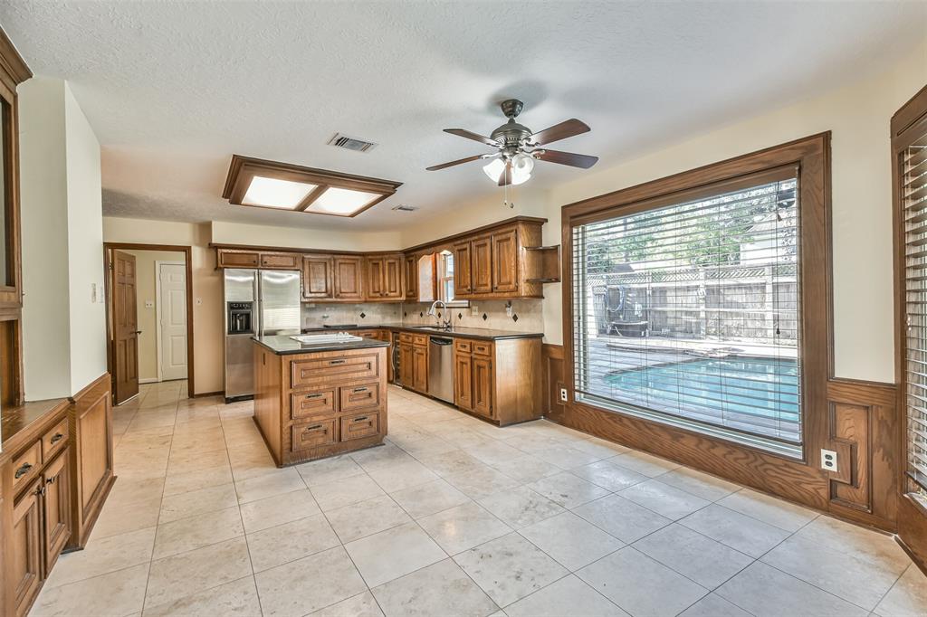 5214 2 Spanish Oak Drive, Houston, Texas 77066, 5 Bedrooms Bedrooms, 7 Rooms Rooms,2 BathroomsBathrooms,Single-family,For Sale,Spanish Oak,73380204