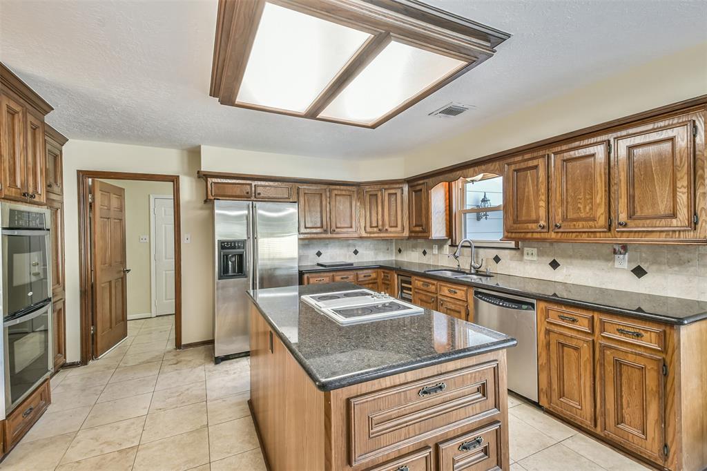 5214 2 Spanish Oak Drive, Houston, Texas 77066, 5 Bedrooms Bedrooms, 7 Rooms Rooms,2 BathroomsBathrooms,Single-family,For Sale,Spanish Oak,73380204