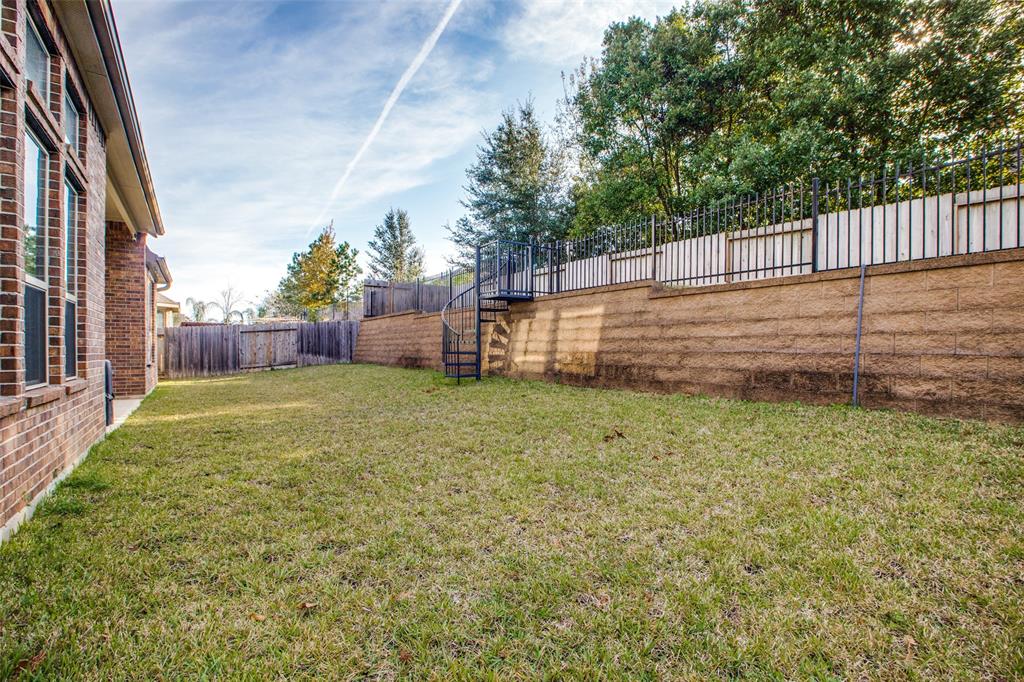 1839 2 Rocky Hills Drive, Conroe, Texas 77304, 4 Bedrooms Bedrooms, 11 Rooms Rooms,3 BathroomsBathrooms,Single-family,For Sale,Rocky Hills,85135431