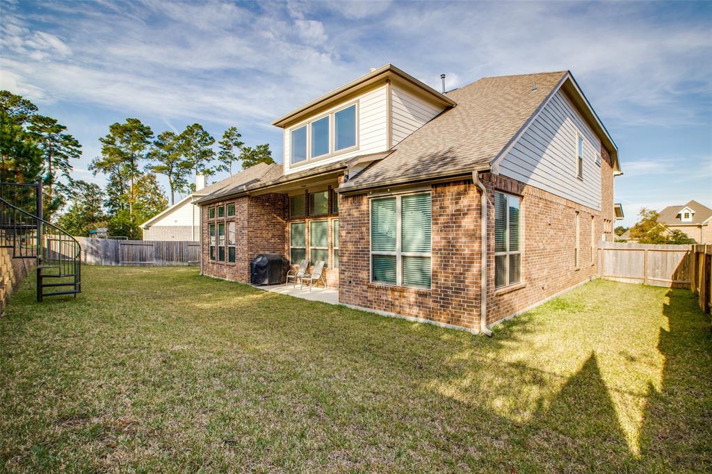 1839 2 Rocky Hills Drive, Conroe, Texas 77304, 4 Bedrooms Bedrooms, 11 Rooms Rooms,3 BathroomsBathrooms,Single-family,For Sale,Rocky Hills,85135431