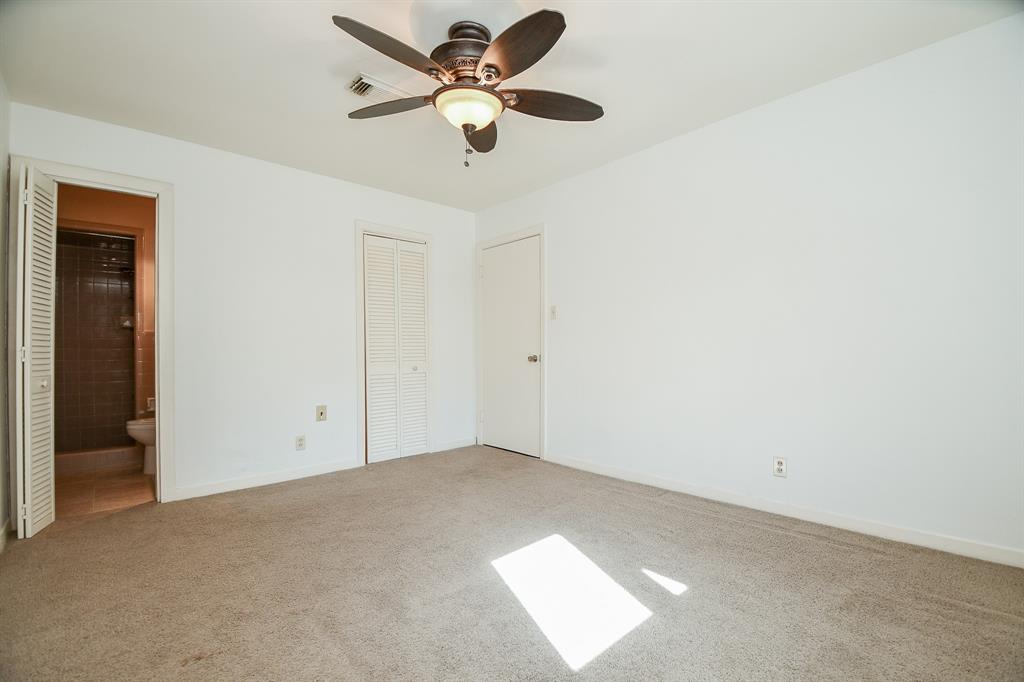 10015 2 Raritan Drive, Houston, Texas 77080, 4 Bedrooms Bedrooms, 13 Rooms Rooms,3 BathroomsBathrooms,Single-family,For Sale,Raritan,63310342