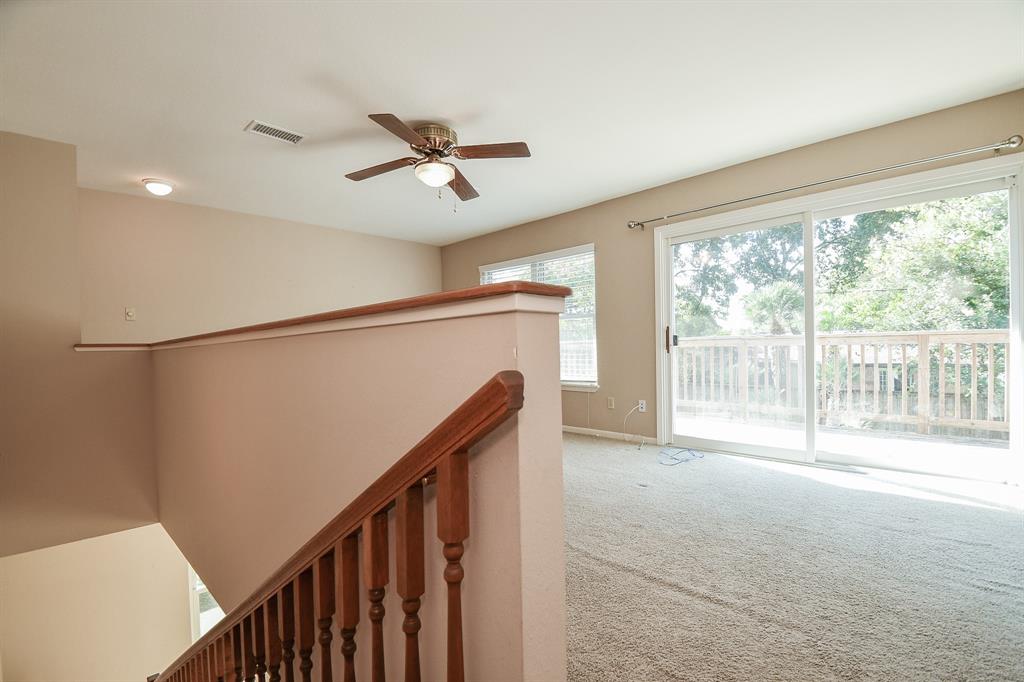 10015 2 Raritan Drive, Houston, Texas 77080, 4 Bedrooms Bedrooms, 13 Rooms Rooms,3 BathroomsBathrooms,Single-family,For Sale,Raritan,63310342