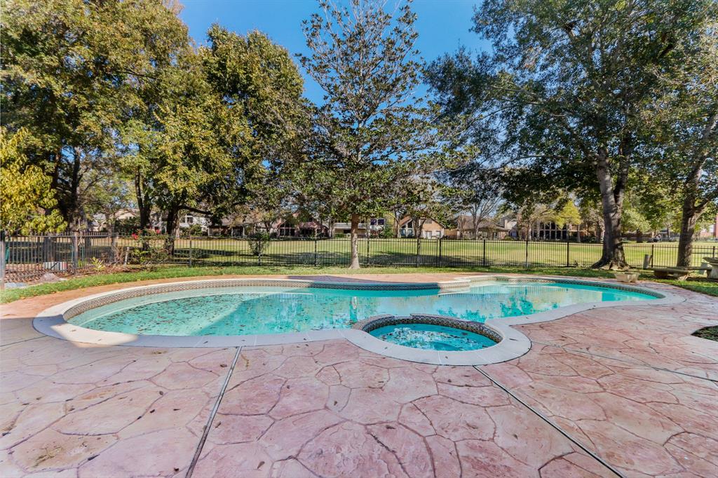 1722 2 Kingsmill Lane, Richmond, Texas 77406, 4 Bedrooms Bedrooms, 10 Rooms Rooms,3 BathroomsBathrooms,Single-family,For Sale,Kingsmill,49891408