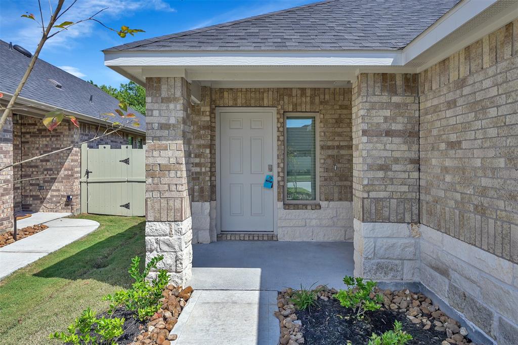 9261 1 Inland Leather Lane, Conroe, Texas 77385, 3 Bedrooms Bedrooms, 5 Rooms Rooms,2 BathroomsBathrooms,Single-family,For Sale,Inland Leather Lane,37817798