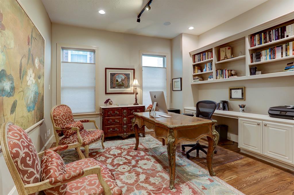 2201 2 Morse Street, Houston, Texas 77019, 3 Bedrooms Bedrooms, 11 Rooms Rooms,3 BathroomsBathrooms,Single-family,For Sale,Morse,75585724