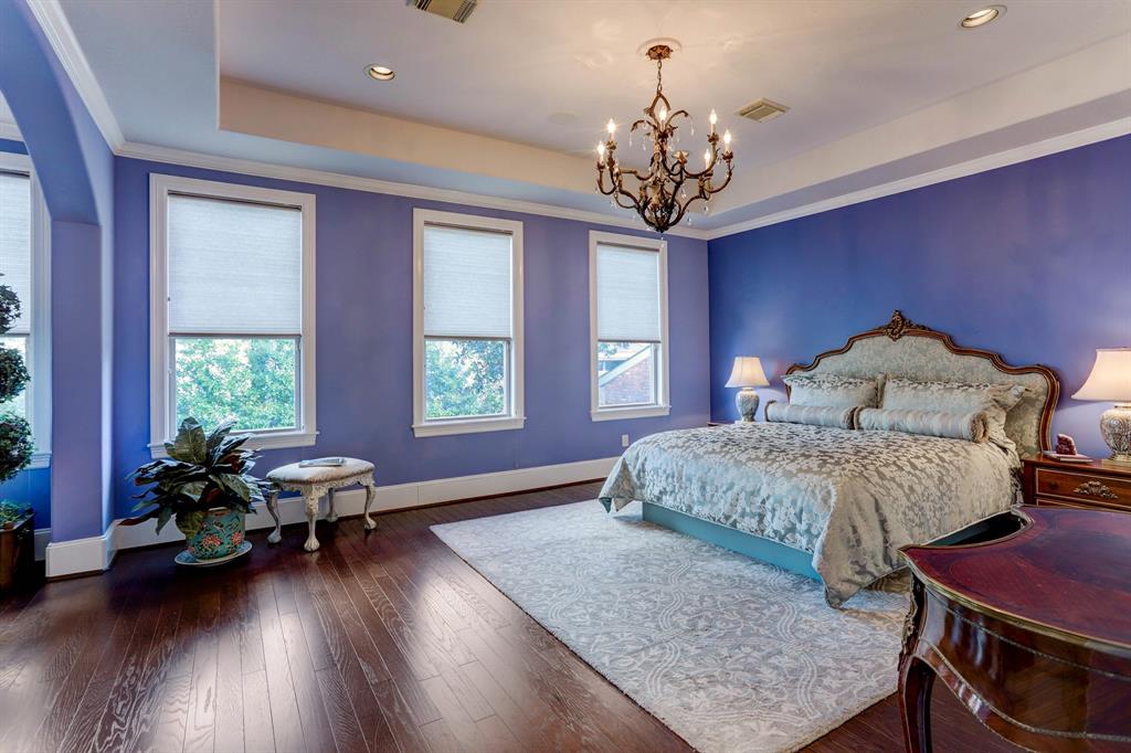 2201 2 Morse Street, Houston, Texas 77019, 3 Bedrooms Bedrooms, 11 Rooms Rooms,3 BathroomsBathrooms,Single-family,For Sale,Morse,75585724