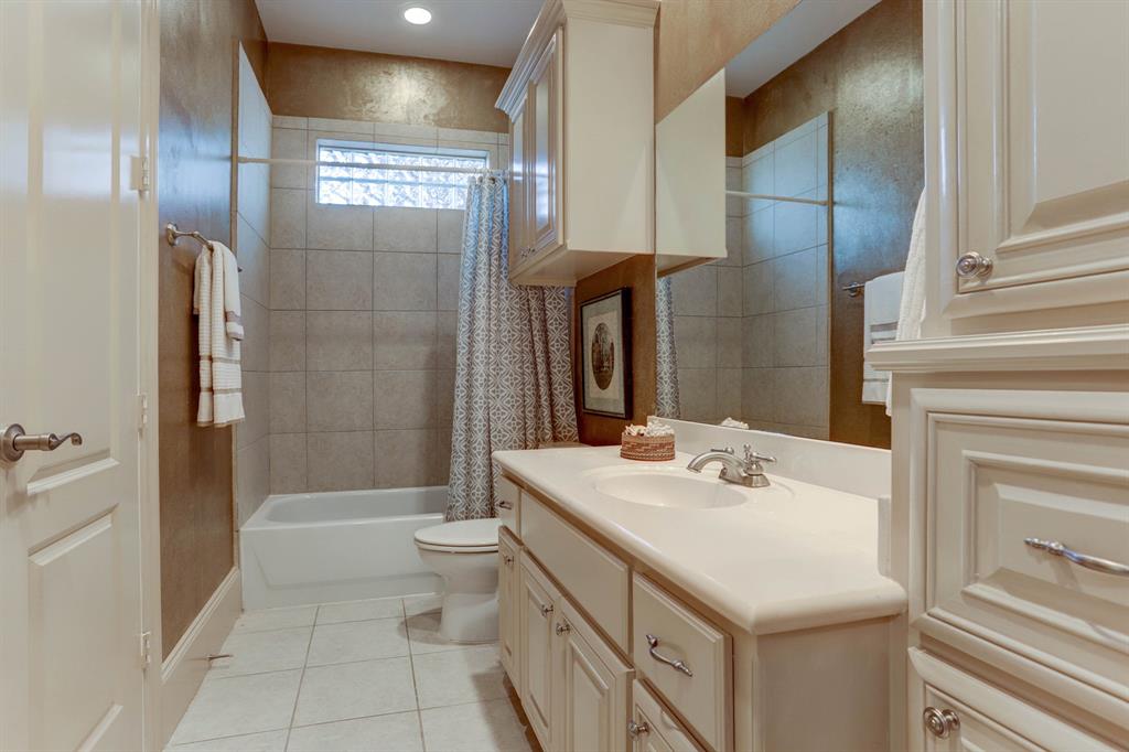 2201 2 Morse Street, Houston, Texas 77019, 3 Bedrooms Bedrooms, 11 Rooms Rooms,3 BathroomsBathrooms,Single-family,For Sale,Morse,75585724
