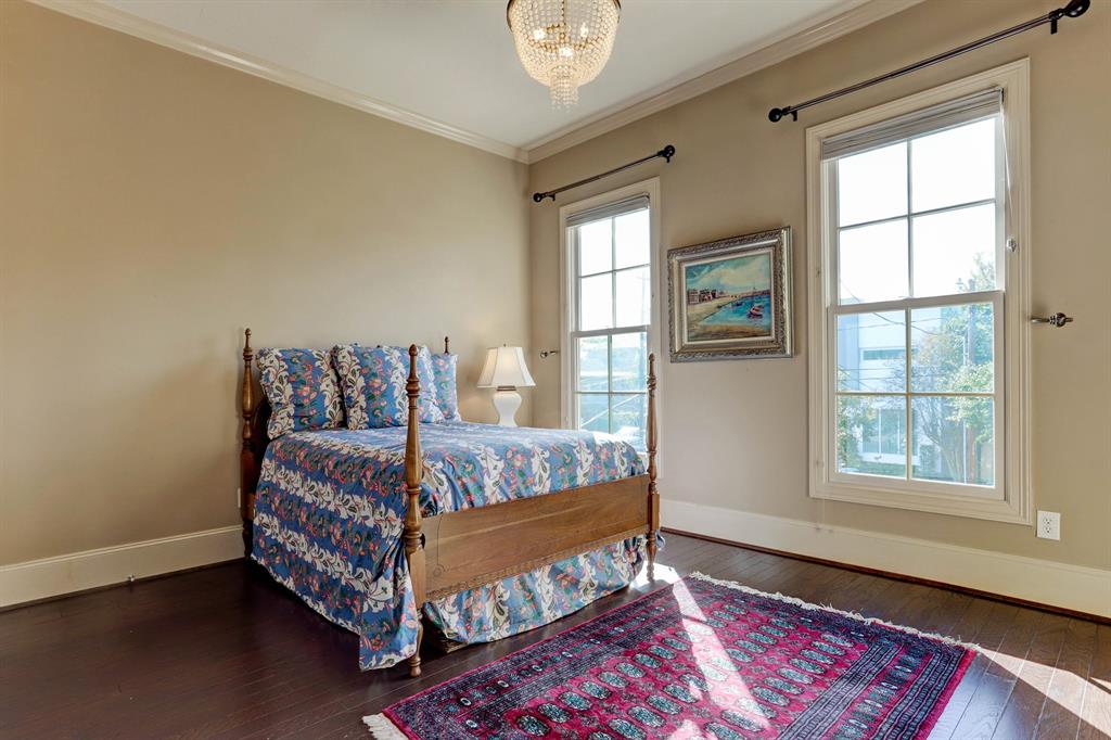 2201 2 Morse Street, Houston, Texas 77019, 3 Bedrooms Bedrooms, 11 Rooms Rooms,3 BathroomsBathrooms,Single-family,For Sale,Morse,75585724