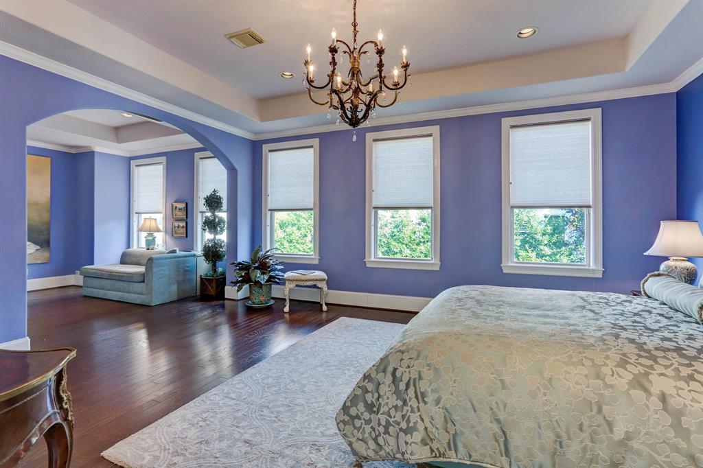 2201 2 Morse Street, Houston, Texas 77019, 3 Bedrooms Bedrooms, 11 Rooms Rooms,3 BathroomsBathrooms,Single-family,For Sale,Morse,75585724