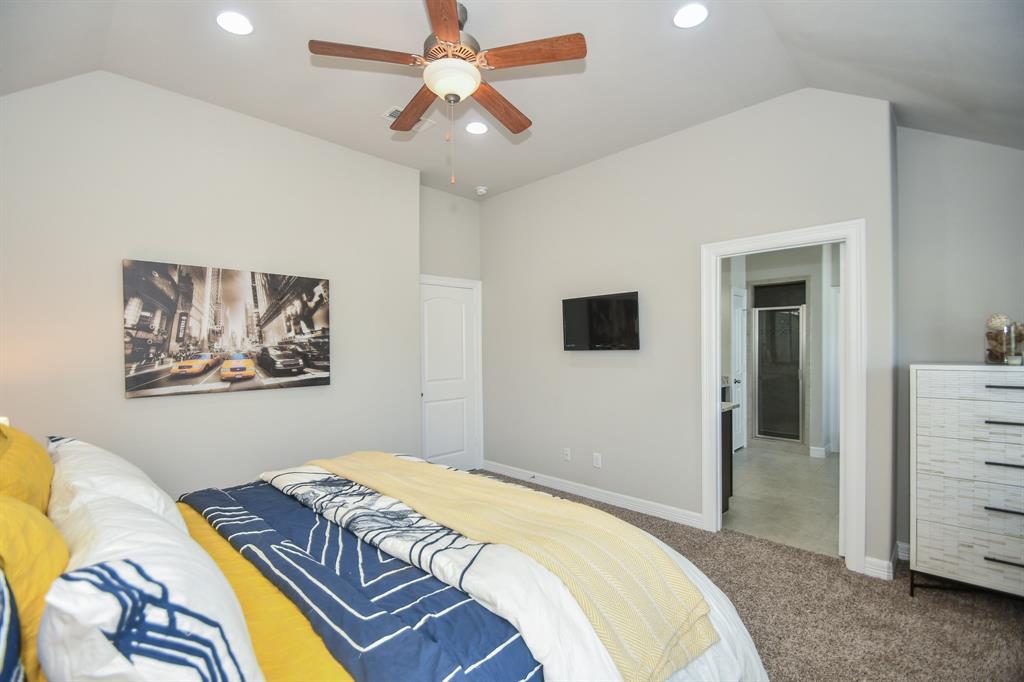 4815 2 Hardy Street, Houston, Texas 77009, 3 Bedrooms Bedrooms, 5 Rooms Rooms,2 BathroomsBathrooms,Single-family,For Sale,Hardy,61119620