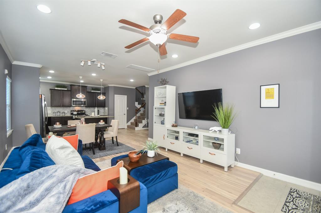 4815 2 Hardy Street, Houston, Texas 77009, 3 Bedrooms Bedrooms, 5 Rooms Rooms,2 BathroomsBathrooms,Single-family,For Sale,Hardy,61119620