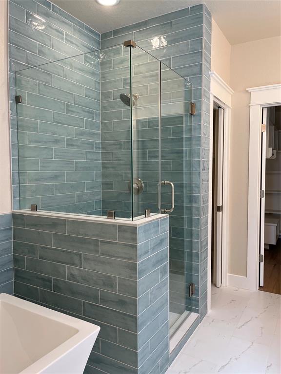 2308 2 Bernardo de Galvez Street, Galveston, Texas 77550, 4 Bedrooms Bedrooms, 8 Rooms Rooms,3 BathroomsBathrooms,Single-family,For Sale,Bernardo de Galvez,54651222