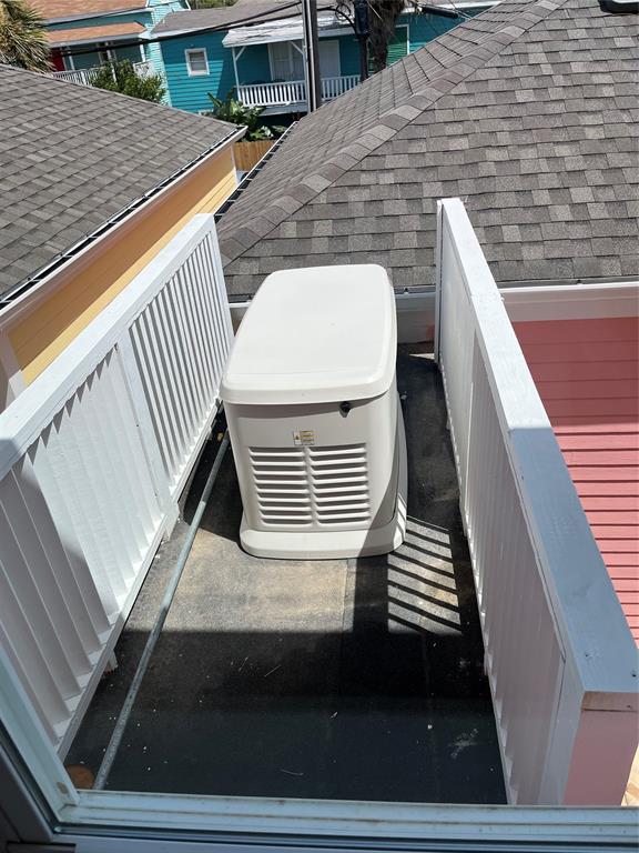 2308 2 Bernardo de Galvez Street, Galveston, Texas 77550, 4 Bedrooms Bedrooms, 8 Rooms Rooms,3 BathroomsBathrooms,Single-family,For Sale,Bernardo de Galvez,54651222