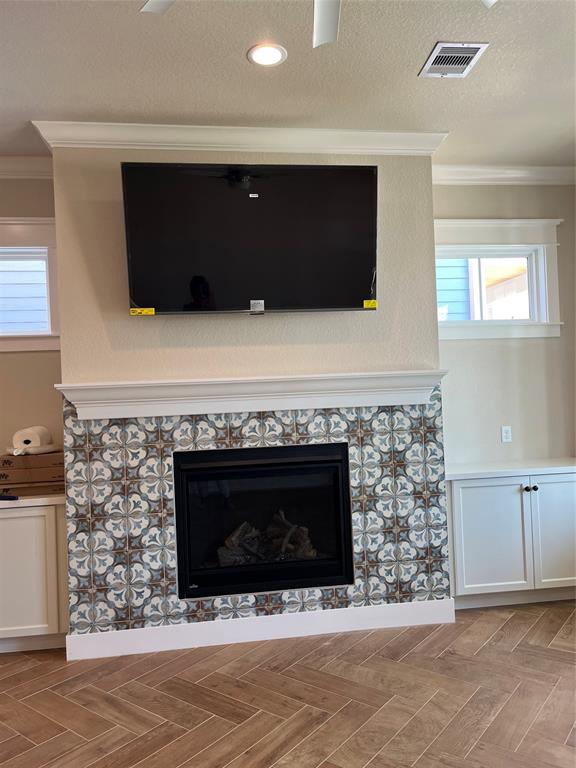 2308 2 Bernardo de Galvez Street, Galveston, Texas 77550, 4 Bedrooms Bedrooms, 8 Rooms Rooms,3 BathroomsBathrooms,Single-family,For Sale,Bernardo de Galvez,54651222