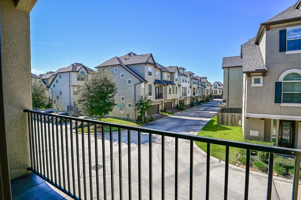 10202 3 Spring Shadows Park Circle, Houston, Texas 77080, 3 Bedrooms Bedrooms, 3 Rooms Rooms,3 BathroomsBathrooms,Single-family,For Sale,Spring Shadows Park,89650034