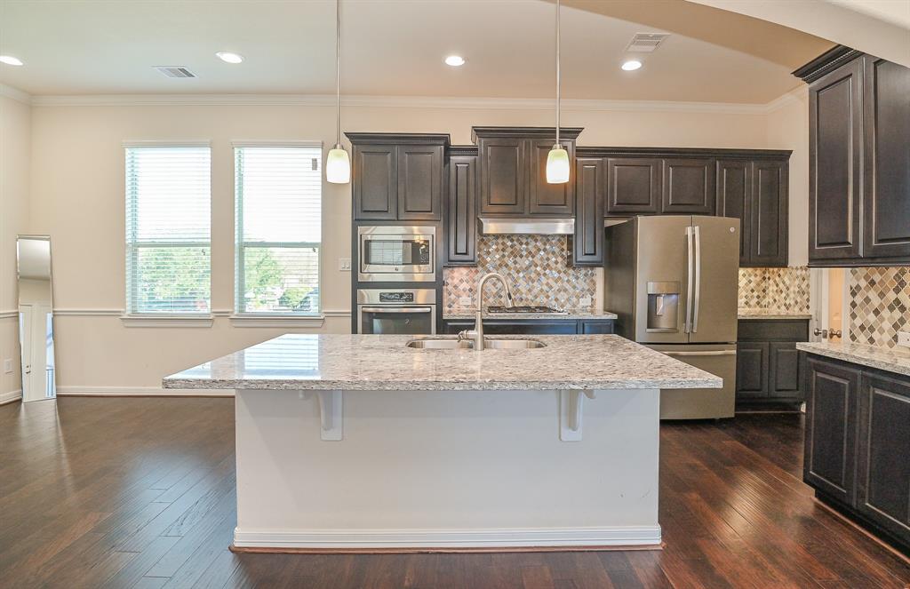 10202 3 Spring Shadows Park Circle, Houston, Texas 77080, 3 Bedrooms Bedrooms, 3 Rooms Rooms,3 BathroomsBathrooms,Single-family,For Sale,Spring Shadows Park,89650034