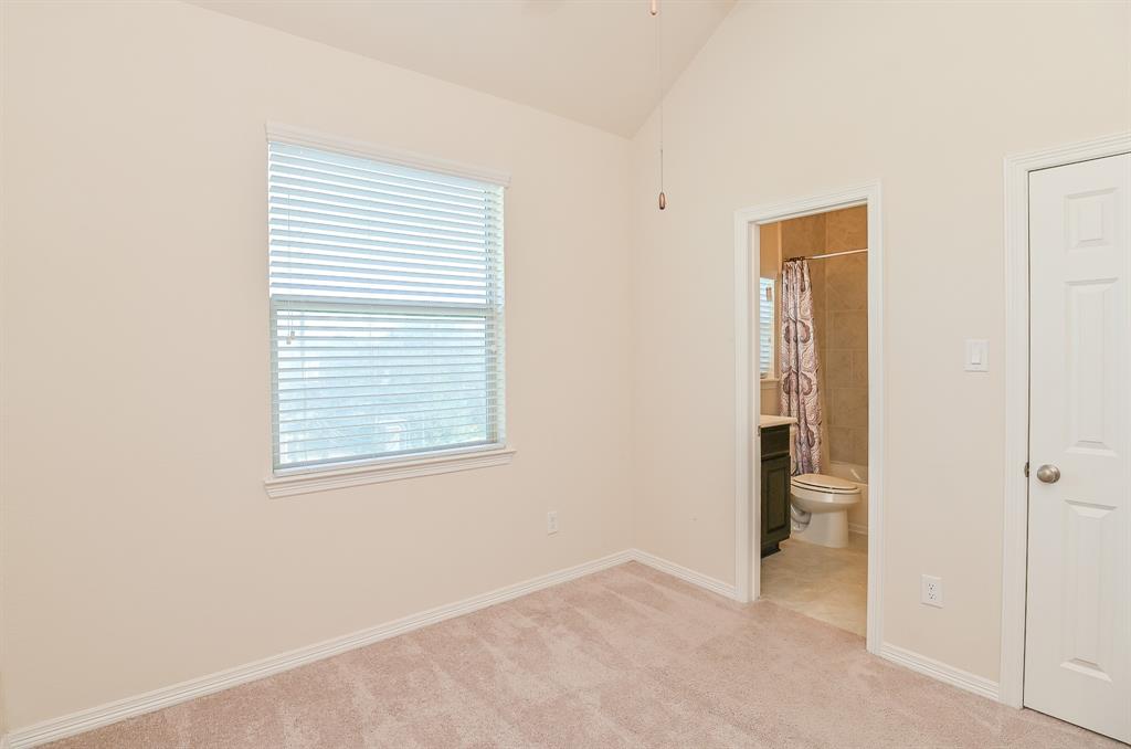 10202 3 Spring Shadows Park Circle, Houston, Texas 77080, 3 Bedrooms Bedrooms, 3 Rooms Rooms,3 BathroomsBathrooms,Single-family,For Sale,Spring Shadows Park,89650034