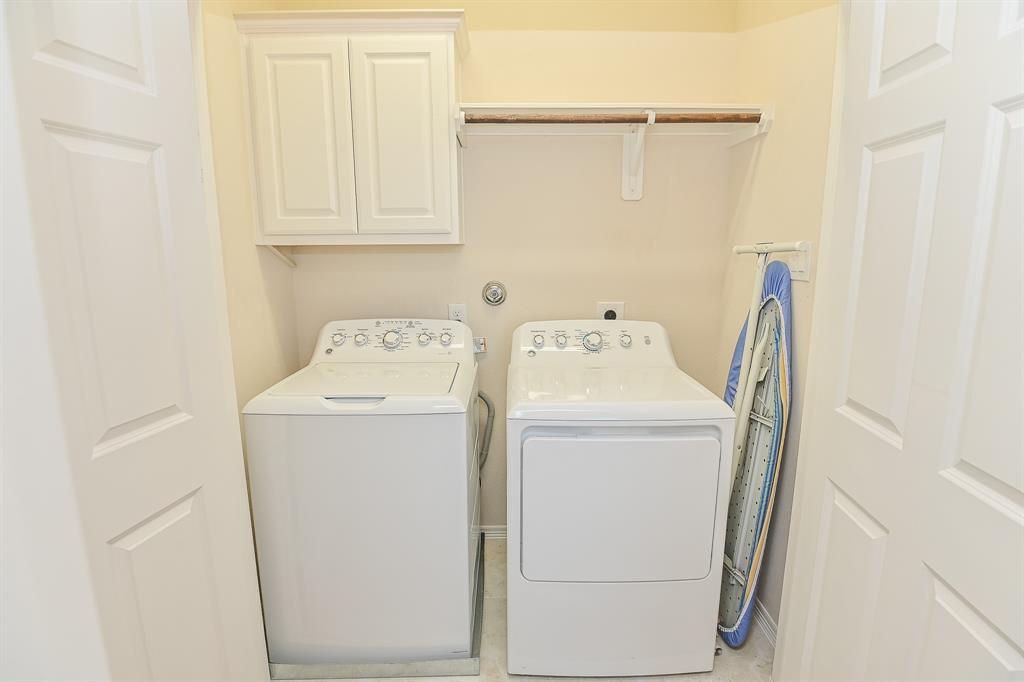 10202 3 Spring Shadows Park Circle, Houston, Texas 77080, 3 Bedrooms Bedrooms, 3 Rooms Rooms,3 BathroomsBathrooms,Single-family,For Sale,Spring Shadows Park,89650034