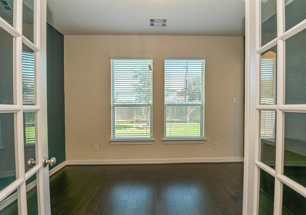 10202 3 Spring Shadows Park Circle, Houston, Texas 77080, 3 Bedrooms Bedrooms, 3 Rooms Rooms,3 BathroomsBathrooms,Single-family,For Sale,Spring Shadows Park,89650034