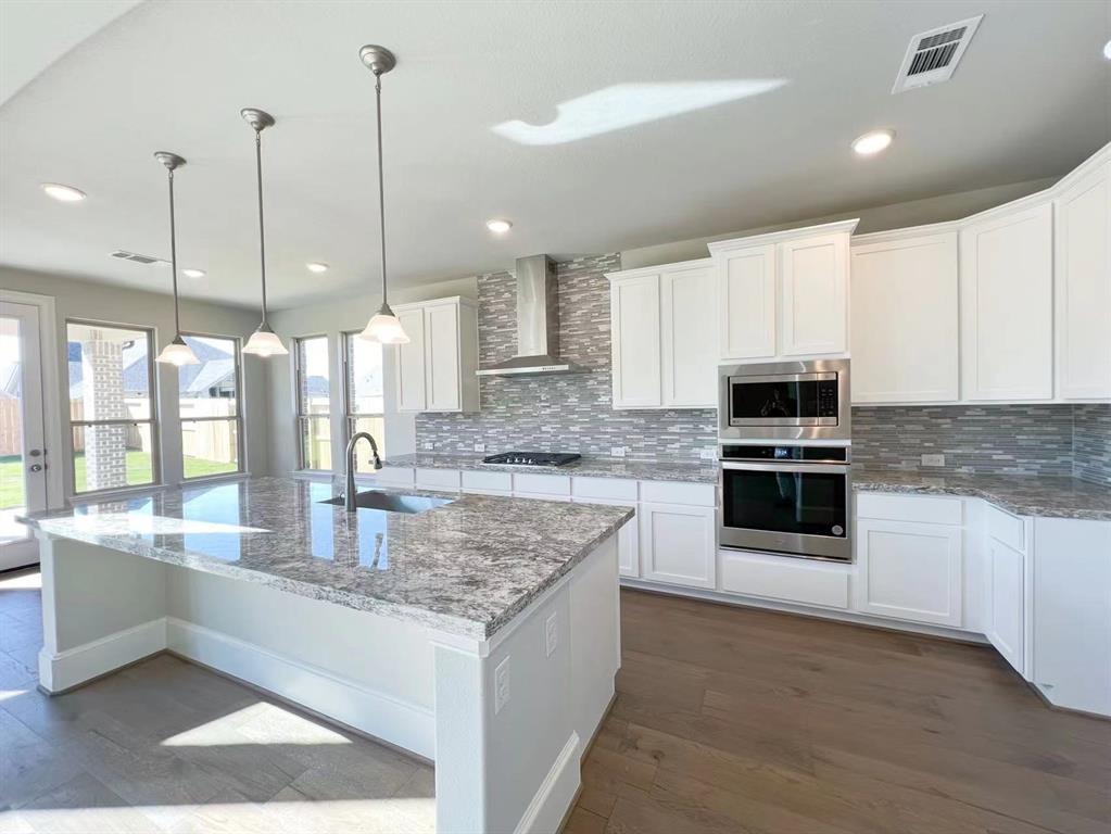 2126 2 Windmill Palm Drive, Fulshear, Texas 77423, 5 Bedrooms Bedrooms, 5 Rooms Rooms,4 BathroomsBathrooms,Single-family,For Sale,Windmill Palm Drive,84850287
