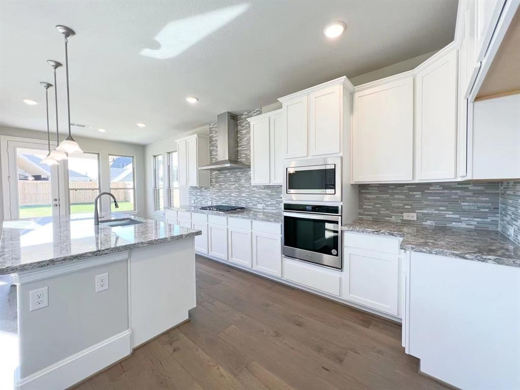 2126 2 Windmill Palm Drive, Fulshear, Texas 77423, 5 Bedrooms Bedrooms, 5 Rooms Rooms,4 BathroomsBathrooms,Single-family,For Sale,Windmill Palm Drive,84850287
