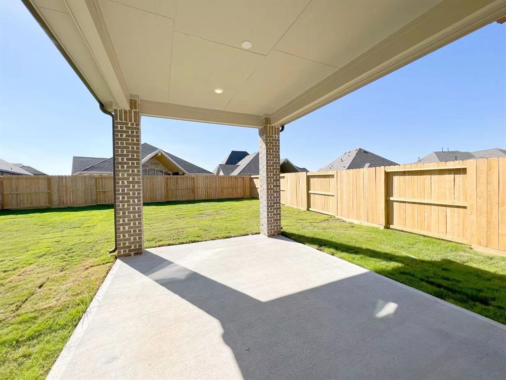 2126 2 Windmill Palm Drive, Fulshear, Texas 77423, 5 Bedrooms Bedrooms, 5 Rooms Rooms,4 BathroomsBathrooms,Single-family,For Sale,Windmill Palm Drive,84850287