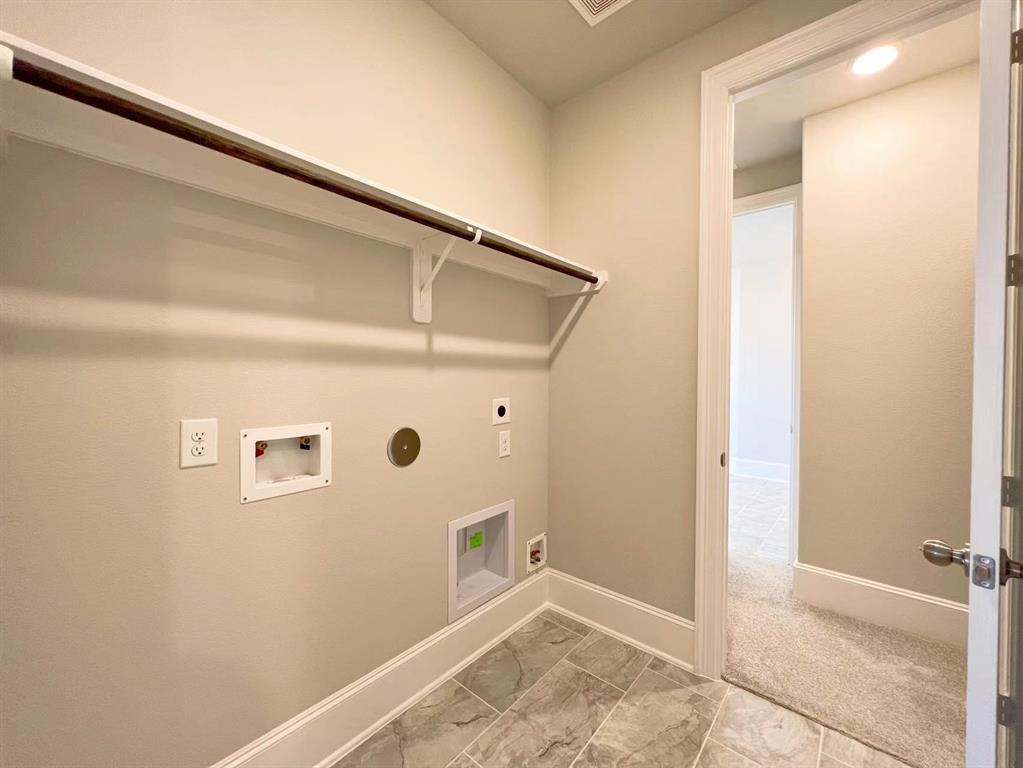 2126 2 Windmill Palm Drive, Fulshear, Texas 77423, 5 Bedrooms Bedrooms, 5 Rooms Rooms,4 BathroomsBathrooms,Single-family,For Sale,Windmill Palm Drive,84850287
