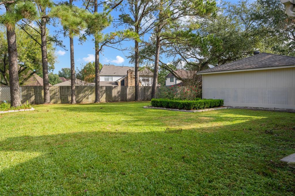 15806 2 Knoll Lake Drive, Houston, Texas 77095, 4 Bedrooms Bedrooms, 4 Rooms Rooms,2 BathroomsBathrooms,Single-family,For Sale,Knoll Lake,59255482
