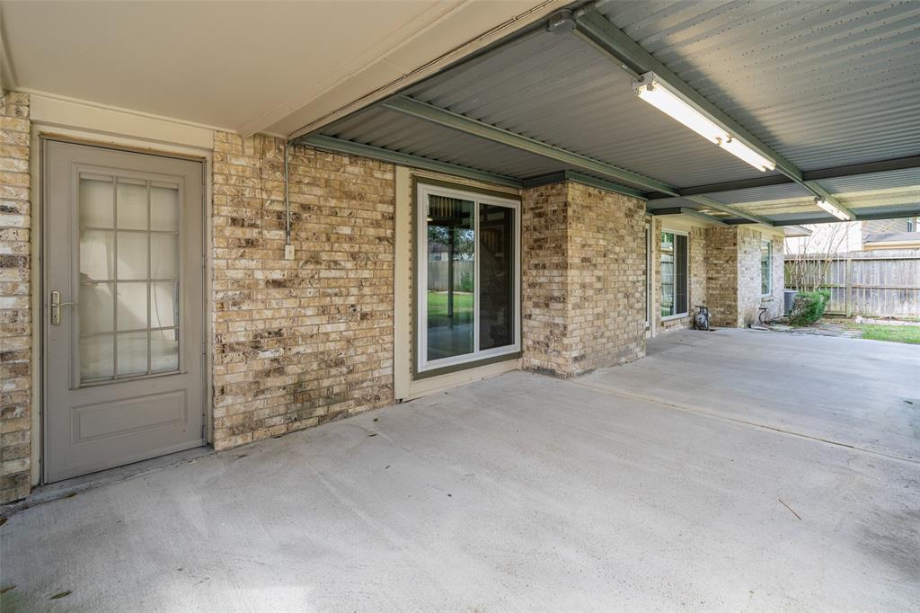 15806 2 Knoll Lake Drive, Houston, Texas 77095, 4 Bedrooms Bedrooms, 4 Rooms Rooms,2 BathroomsBathrooms,Single-family,For Sale,Knoll Lake,59255482