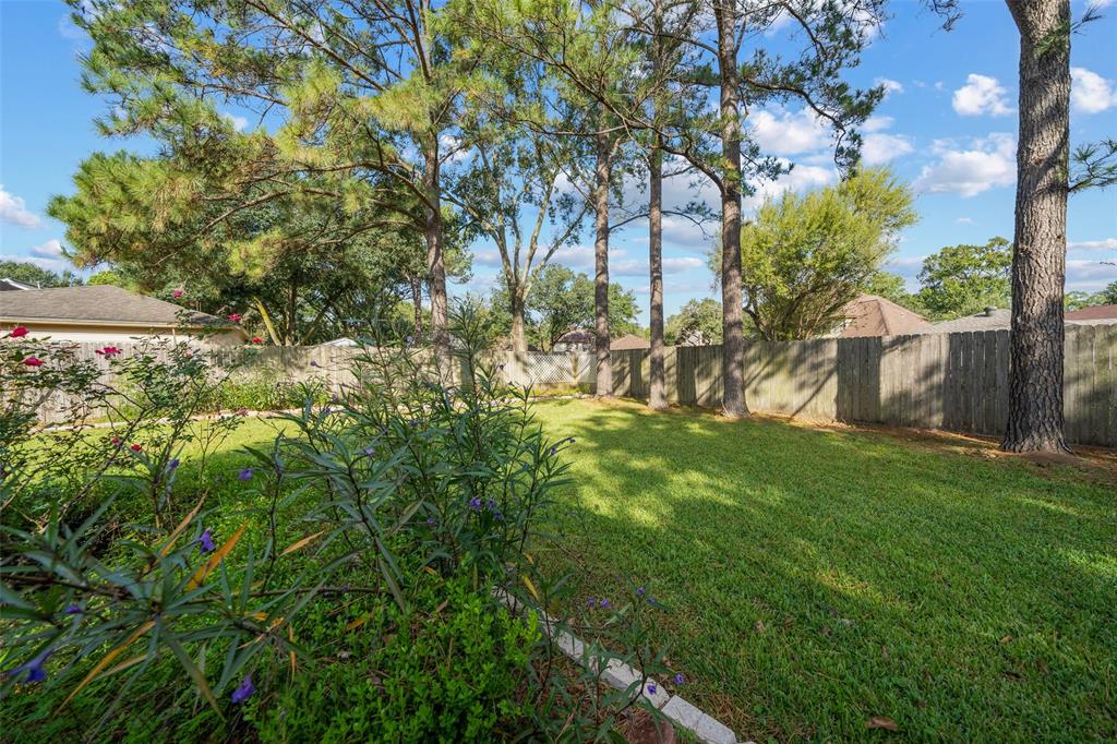 15806 2 Knoll Lake Drive, Houston, Texas 77095, 4 Bedrooms Bedrooms, 4 Rooms Rooms,2 BathroomsBathrooms,Single-family,For Sale,Knoll Lake,59255482
