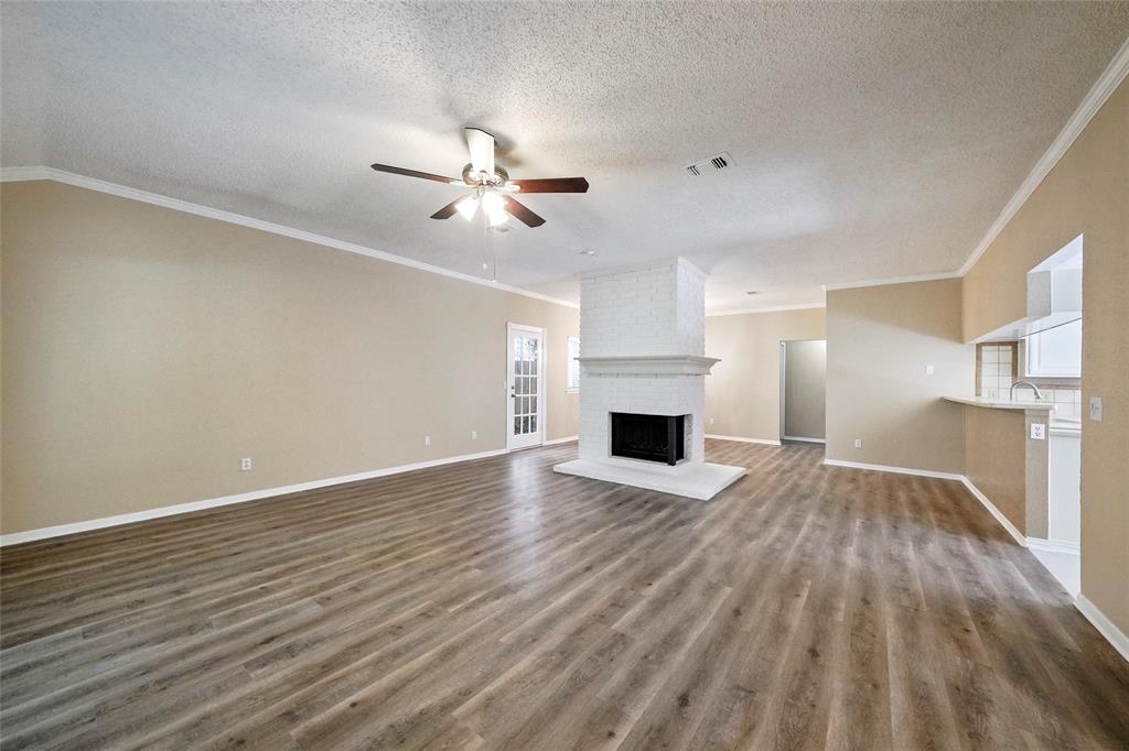 30 2 Sandpebble Drive, The Woodlands, Texas 77381, 4 Bedrooms Bedrooms, 14 Rooms Rooms,3 BathroomsBathrooms,Single-family,For Sale,Sandpebble,82909887