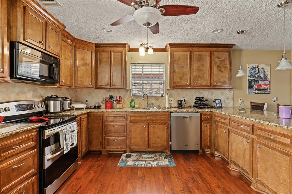 15115 2 Morning Pine Lane, Houston, Texas 77068, 4 Bedrooms Bedrooms, 9 Rooms Rooms,3 BathroomsBathrooms,Single-family,For Sale,Morning Pine,33162092