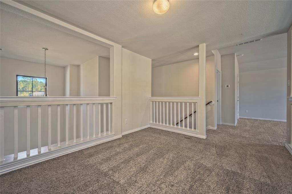 15418 2 Bell's Vireo Court, Magnolia, Texas 77354, 4 Bedrooms Bedrooms, 9 Rooms Rooms,3 BathroomsBathrooms,Single-family,For Sale,Bell's Vireo,87045105