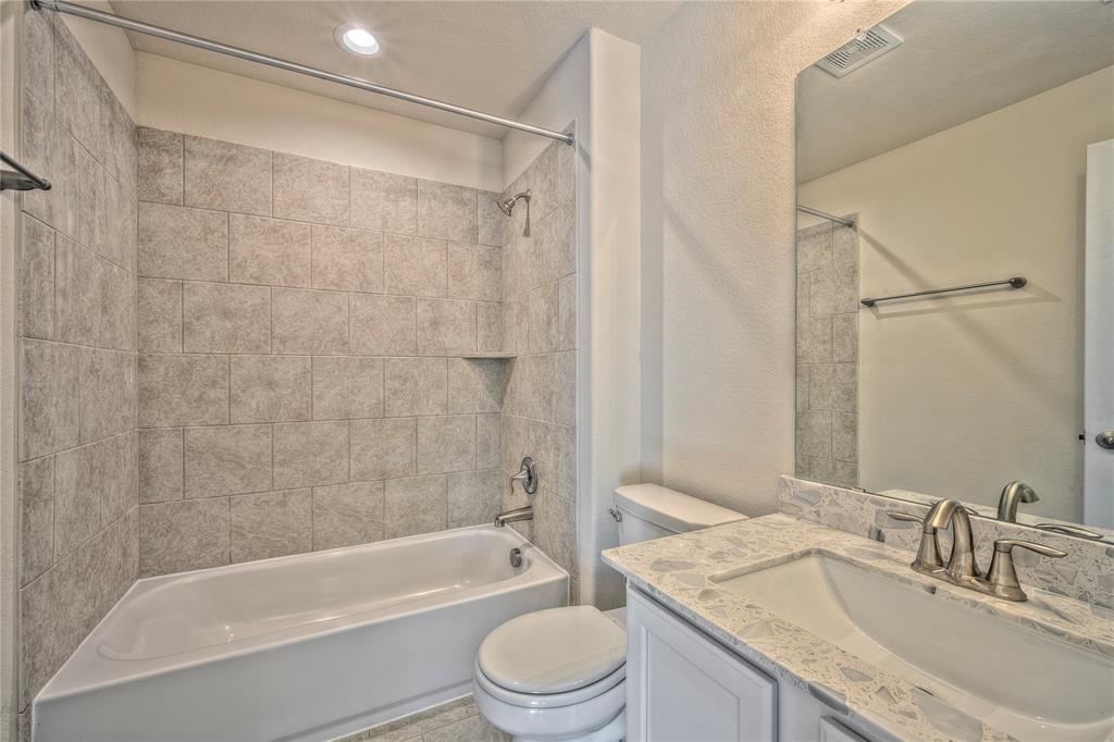 15418 2 Bell's Vireo Court, Magnolia, Texas 77354, 4 Bedrooms Bedrooms, 9 Rooms Rooms,3 BathroomsBathrooms,Single-family,For Sale,Bell's Vireo,87045105