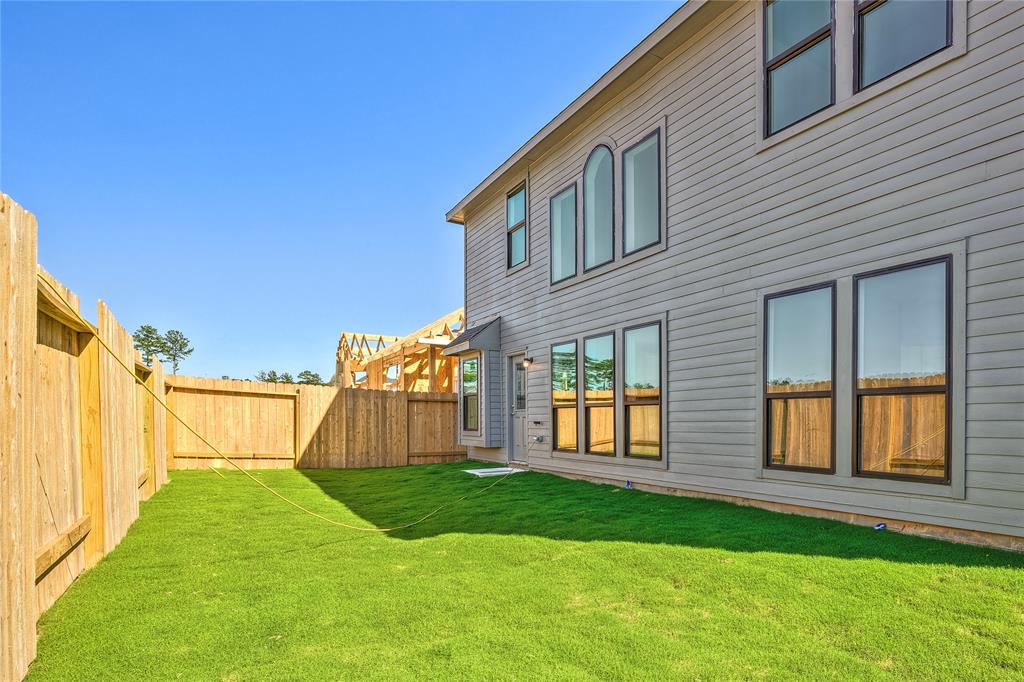 15418 2 Bell's Vireo Court, Magnolia, Texas 77354, 4 Bedrooms Bedrooms, 9 Rooms Rooms,3 BathroomsBathrooms,Single-family,For Sale,Bell's Vireo,87045105