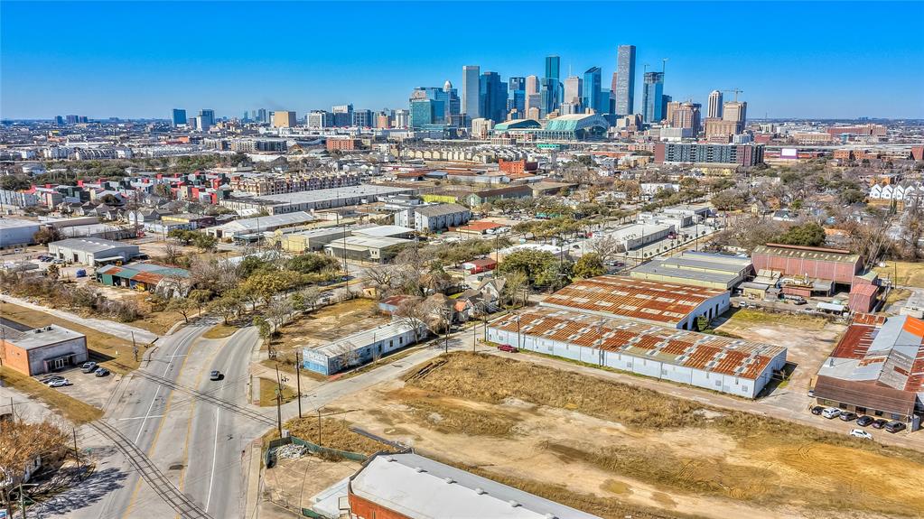 3118 1 Engelke Street, Houston, Texas 77003, 2 Bedrooms Bedrooms, 2 Rooms Rooms,1 BathroomBathrooms,Single-family,For Sale,Engelke,69036256