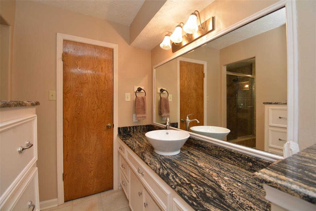 3103 1 Robinson Road, Missouri City, Texas 77459, 4 Bedrooms Bedrooms, 11 Rooms Rooms,2 BathroomsBathrooms,Single-family,For Sale,Robinson,13288031