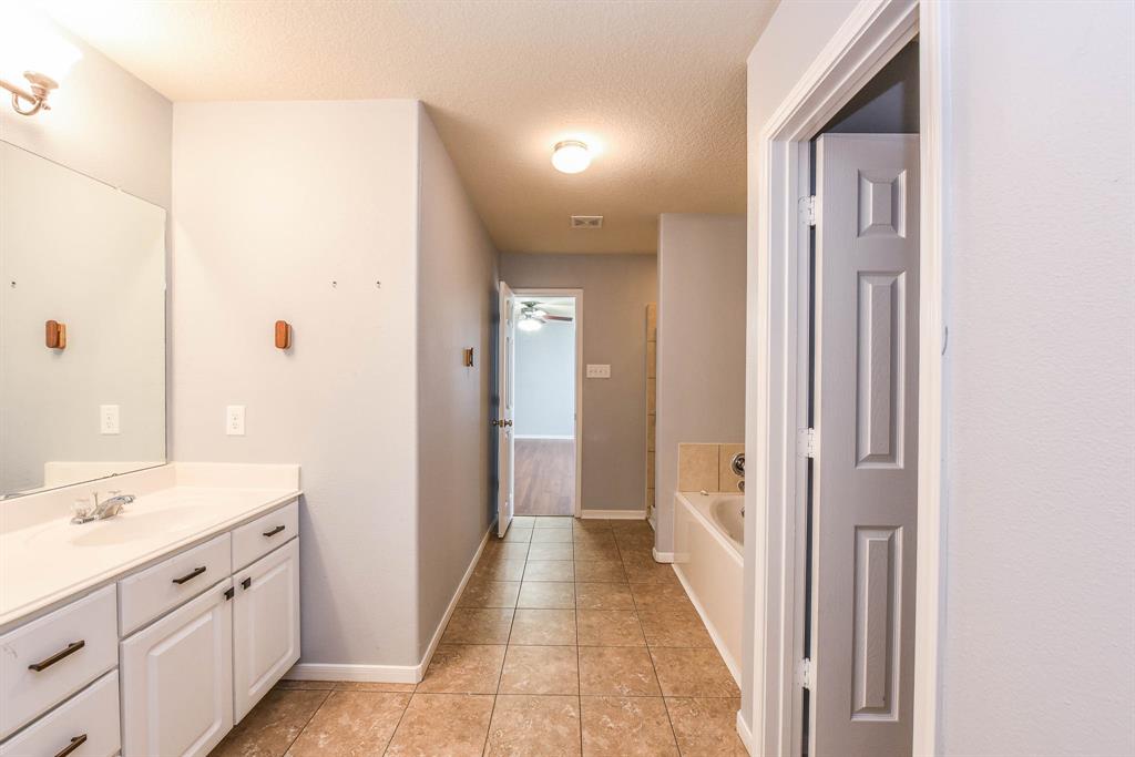 3230 2 Zephyr Glen Way, Houston, Texas 77084, 4 Bedrooms Bedrooms, 9 Rooms Rooms,2 BathroomsBathrooms,Single-family,For Sale,Zephyr Glen,72988938