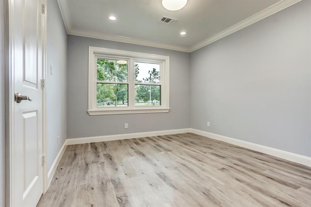 5030 1 Jason Street, Houston, Texas 77096, 4 Bedrooms Bedrooms, 8 Rooms Rooms,2 BathroomsBathrooms,Single-family,For Sale,Jason,73809410