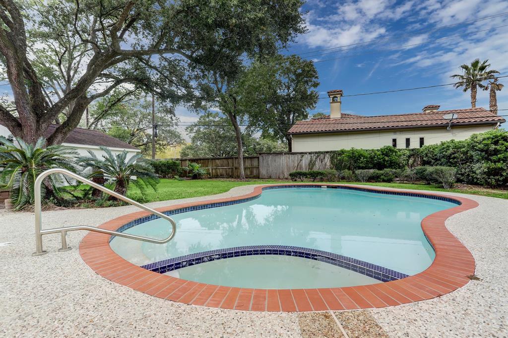 5030 1 Jason Street, Houston, Texas 77096, 4 Bedrooms Bedrooms, 8 Rooms Rooms,2 BathroomsBathrooms,Single-family,For Sale,Jason,73809410