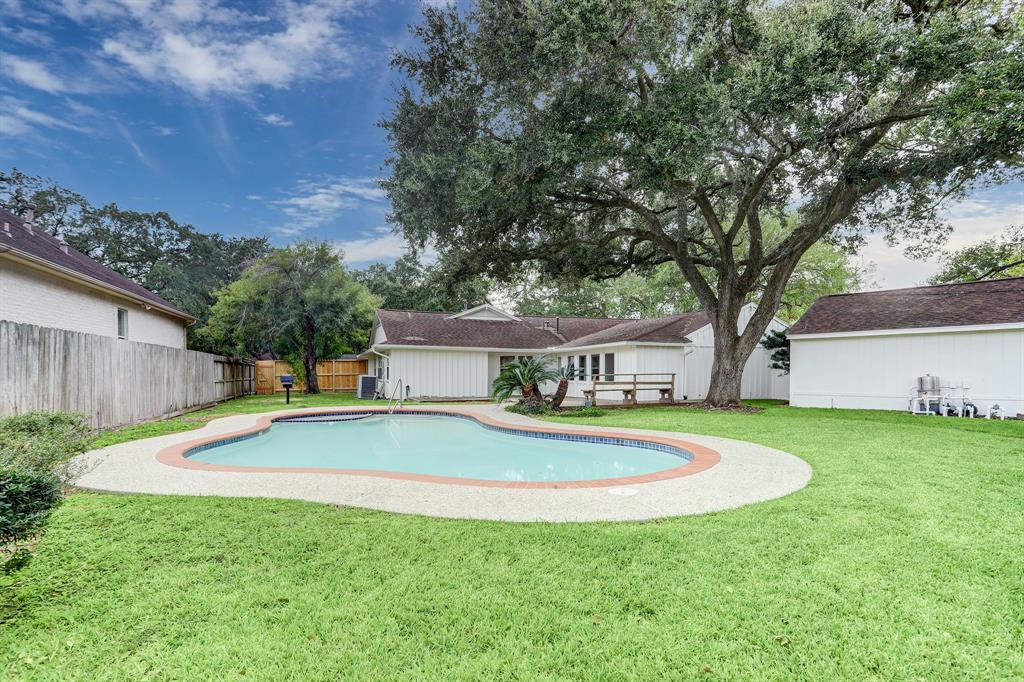 5030 1 Jason Street, Houston, Texas 77096, 4 Bedrooms Bedrooms, 8 Rooms Rooms,2 BathroomsBathrooms,Single-family,For Sale,Jason,73809410