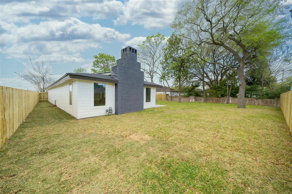 4030 1 Braeswood Boulevard, Houston, Texas 77025, 3 Bedrooms Bedrooms, 6 Rooms Rooms,2 BathroomsBathrooms,Single-family,For Sale,Braeswood,13738685