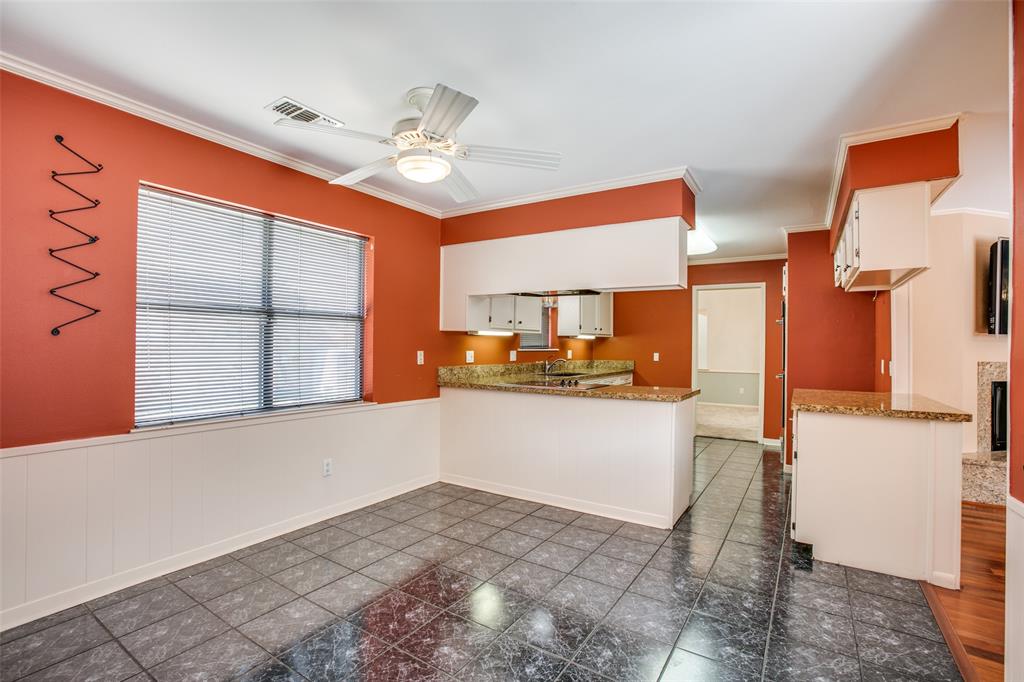 9819 1.5 Emnora Lane, Houston, Texas 77080, 4 Bedrooms Bedrooms, 13 Rooms Rooms,3 BathroomsBathrooms,Single-family,For Sale,Emnora,72541531