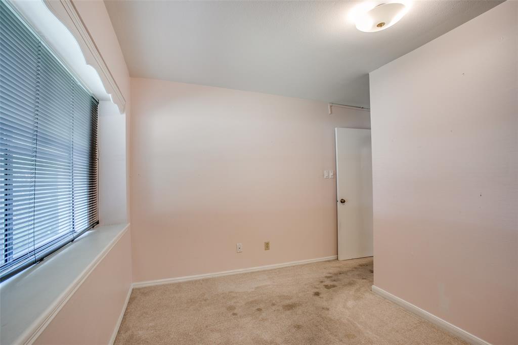 9819 1.5 Emnora Lane, Houston, Texas 77080, 4 Bedrooms Bedrooms, 13 Rooms Rooms,3 BathroomsBathrooms,Single-family,For Sale,Emnora,72541531