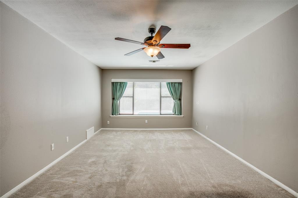9819 1.5 Emnora Lane, Houston, Texas 77080, 4 Bedrooms Bedrooms, 13 Rooms Rooms,3 BathroomsBathrooms,Single-family,For Sale,Emnora,72541531