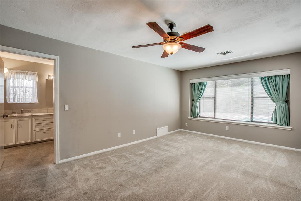 9819 1.5 Emnora Lane, Houston, Texas 77080, 4 Bedrooms Bedrooms, 13 Rooms Rooms,3 BathroomsBathrooms,Single-family,For Sale,Emnora,72541531