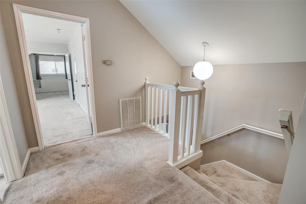9819 1.5 Emnora Lane, Houston, Texas 77080, 4 Bedrooms Bedrooms, 13 Rooms Rooms,3 BathroomsBathrooms,Single-family,For Sale,Emnora,72541531