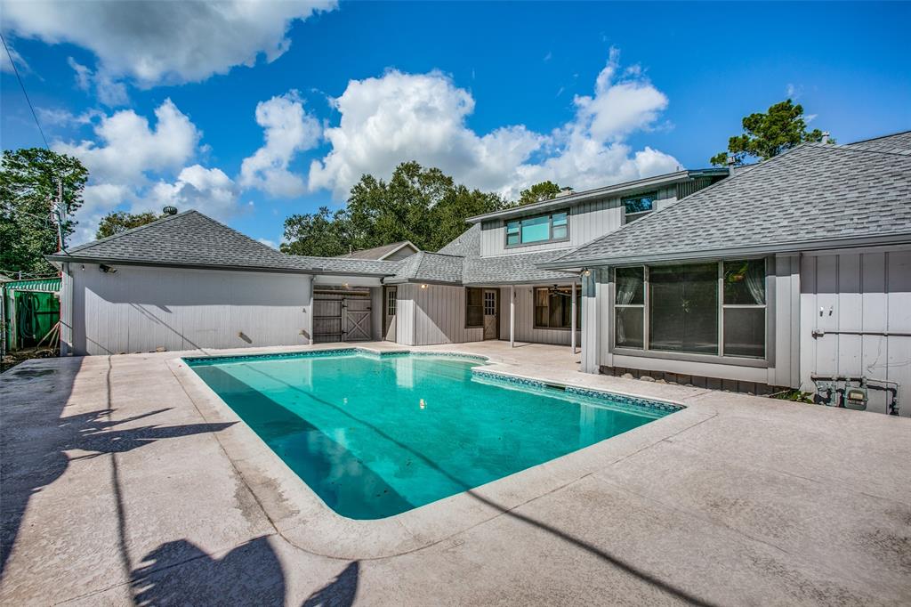 9819 1.5 Emnora Lane, Houston, Texas 77080, 4 Bedrooms Bedrooms, 13 Rooms Rooms,3 BathroomsBathrooms,Single-family,For Sale,Emnora,72541531