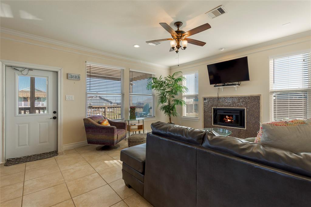 12923 2 Buccaneer Parkway, Freeport, Texas 77541, 3 Bedrooms Bedrooms, 5 Rooms Rooms,2 BathroomsBathrooms,Single-family,For Sale,Buccaneer,57108857